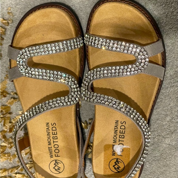 WHITE MOUNTAIN Women's Majorette Flat Sandal, Silver/Fabric, 3 UK
